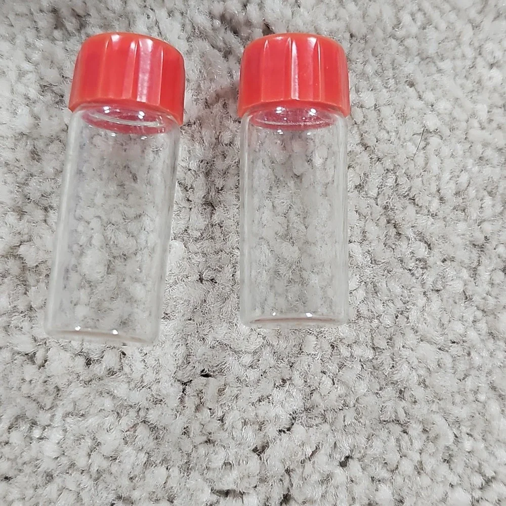 Vintage Plastic Yacht  Ship Holding Set Of Salt and Pepper Shakers Red/White